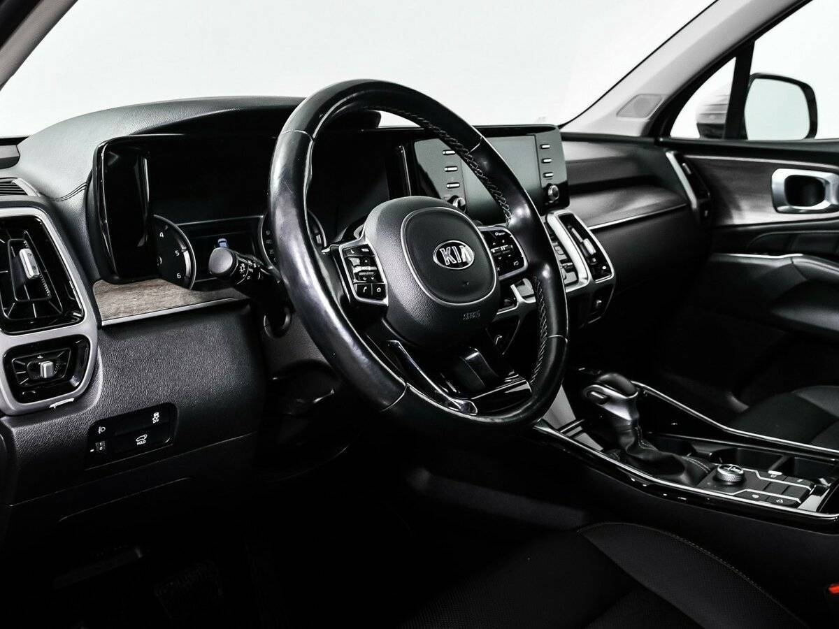 Kia Sorento с пробегом — 2020 год. Фото: #11
