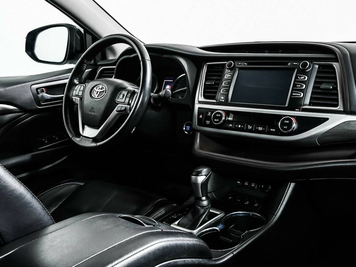Toyota Highlander с пробегом — 2019 год. Фото: #8