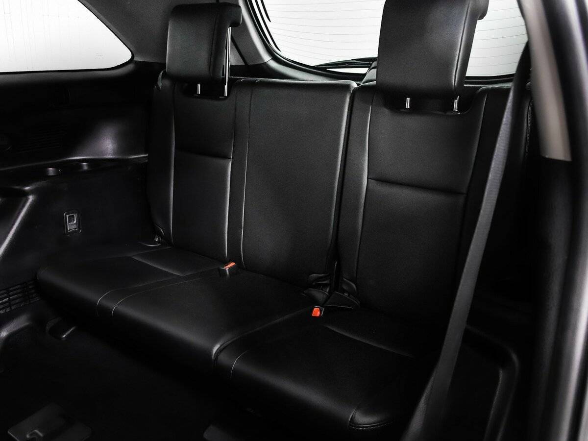 Toyota Highlander с пробегом — 2019 год. Фото: #13