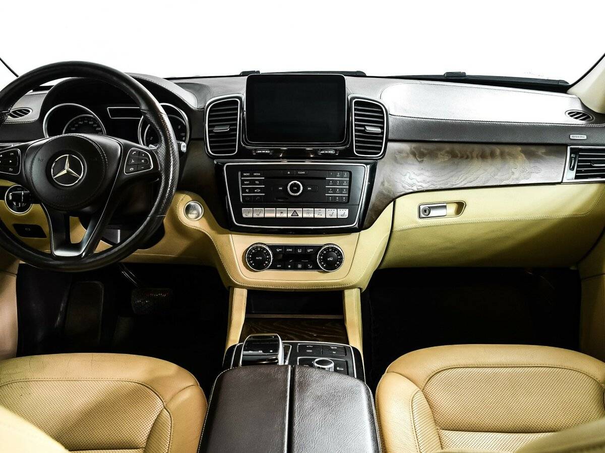 Mercedes-Benz GLS с пробегом — 2016 год. Фото: #10