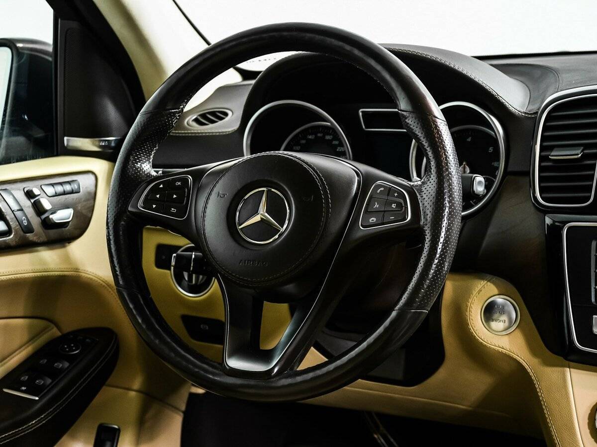 Mercedes-Benz GLS с пробегом — 2016 год. Фото: #11