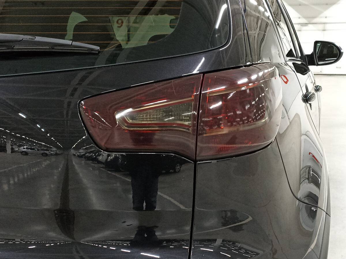 Kia Sportage с пробегом — 2011 год. Фото: #8