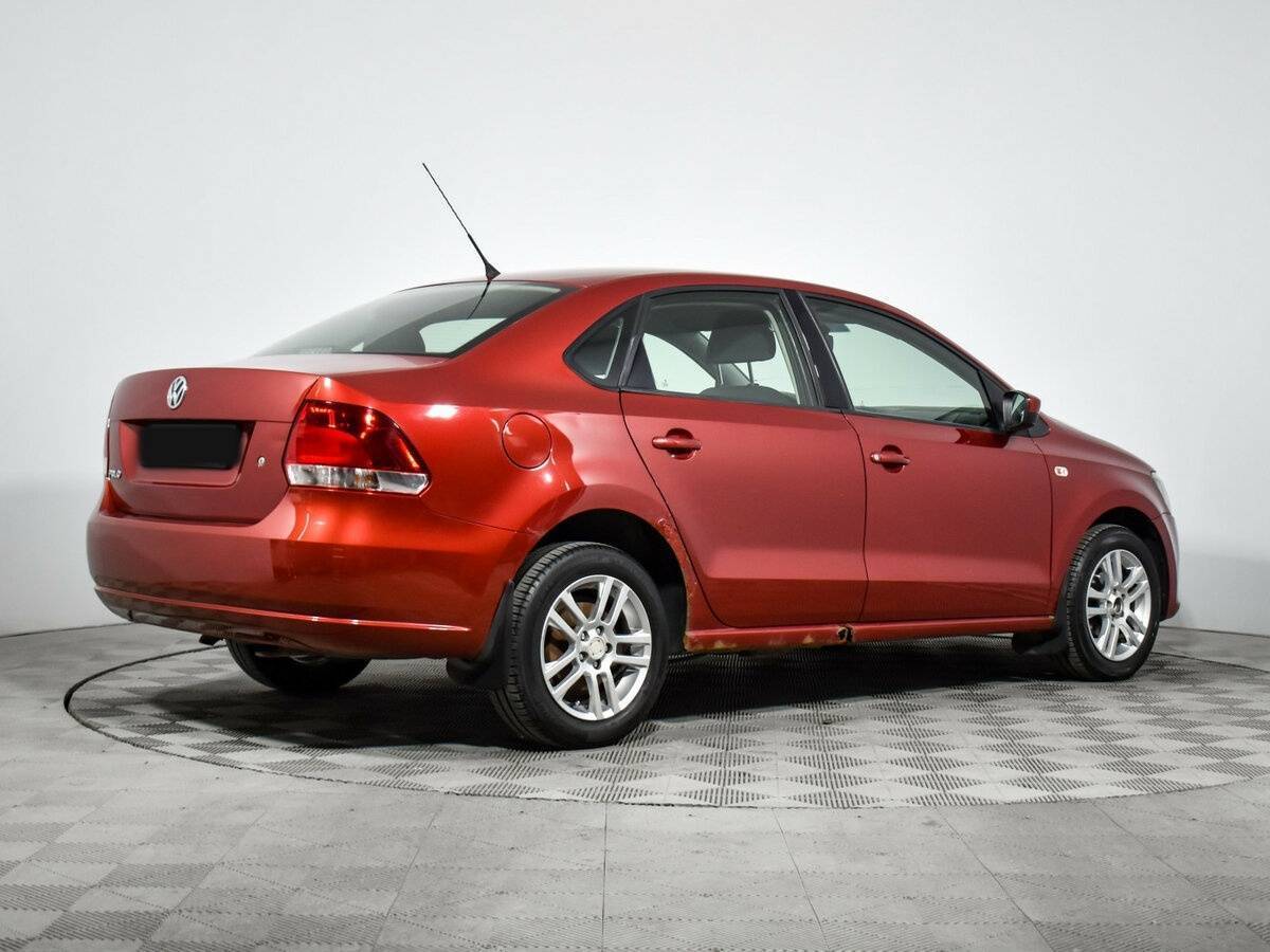 Volkswagen Polo с пробегом — 2011 год. Фото: #3