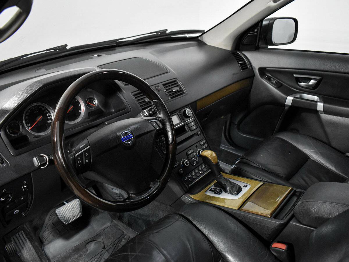 Volvo XC90 с пробегом — 2008 год. Фото: #6