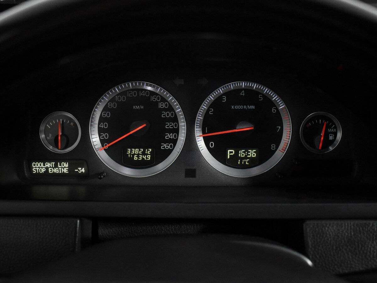 Volvo XC90 с пробегом — 2008 год. Фото: #15