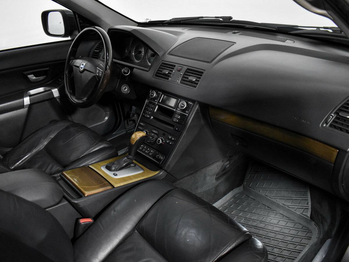 Volvo XC90 с пробегом — 2008 год. Фото: #16