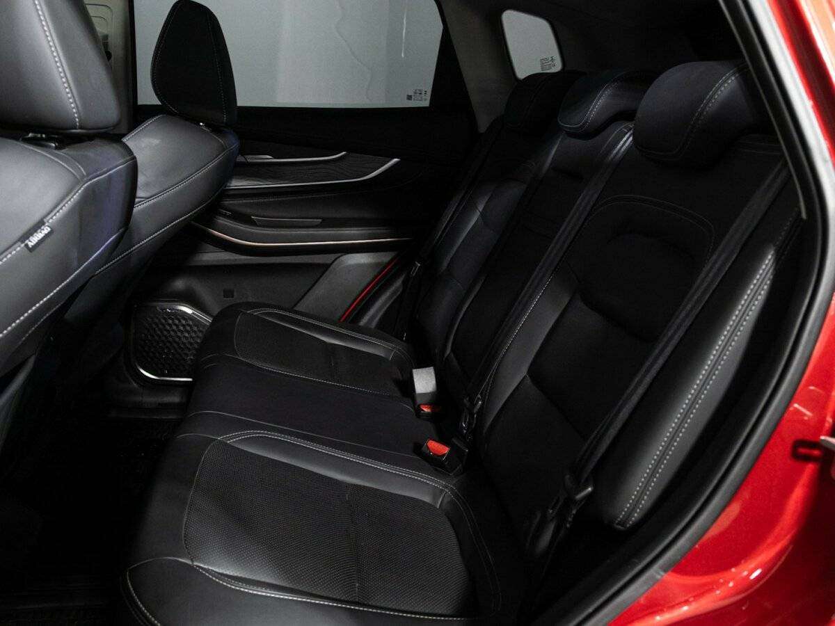 EXEED LX с пробегом — 2023 год. Фото: #9