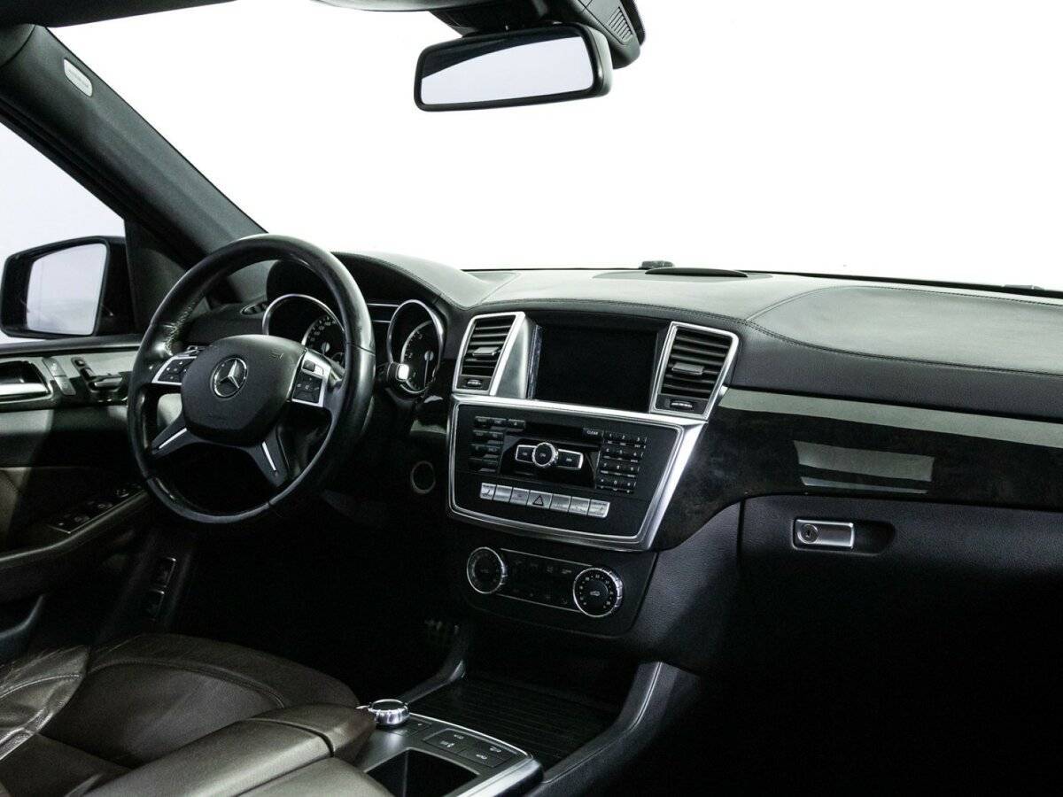 Mercedes-Benz GL-Класс с пробегом — 2015 год. Фото: #8