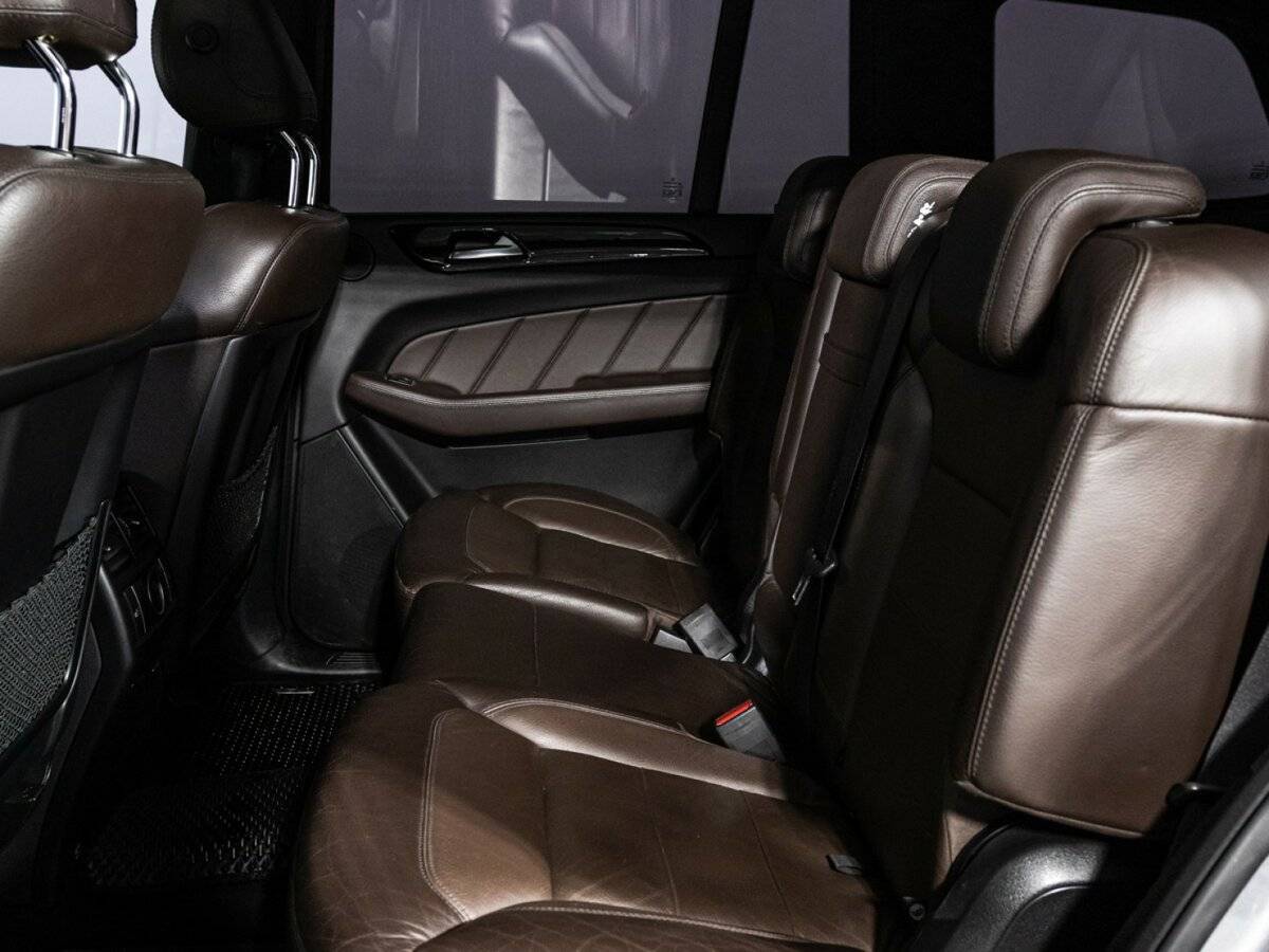 Mercedes-Benz GL-Класс с пробегом — 2015 год. Фото: #9