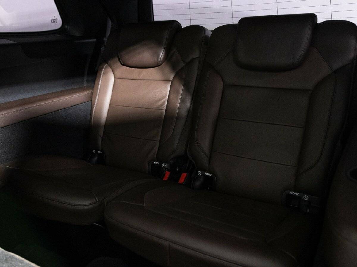 Mercedes-Benz GL-Класс с пробегом — 2015 год. Фото: #16