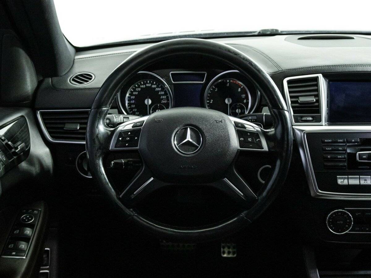 Mercedes-Benz GL-Класс с пробегом — 2015 год. Фото: #24