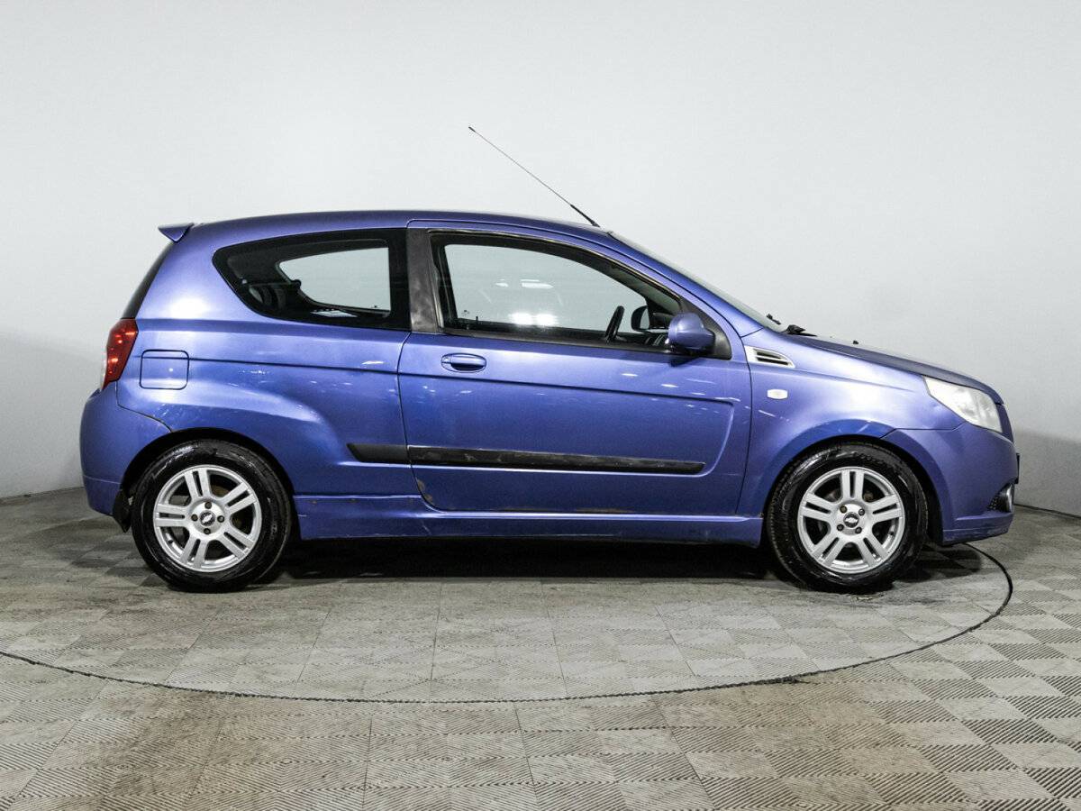 Chevrolet Aveo с пробегом — 2008 год. Фото: #3