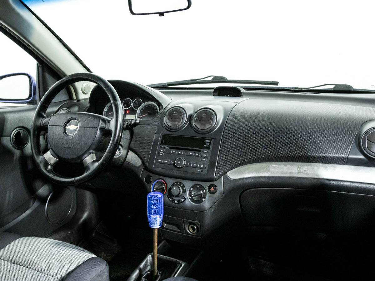 Chevrolet Aveo с пробегом — 2008 год. Фото: #8