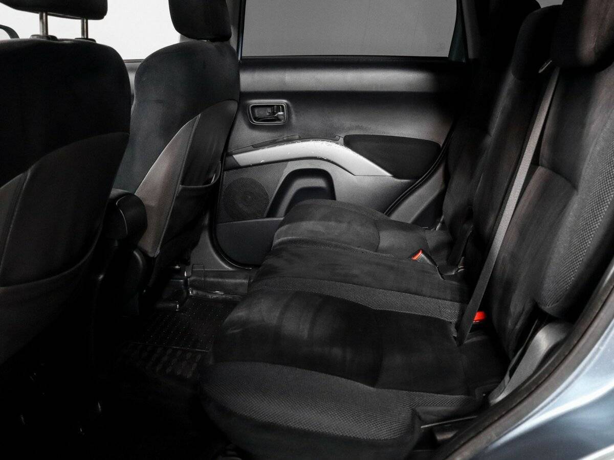 Mitsubishi Outlander с пробегом — 2007 год. Фото: #6