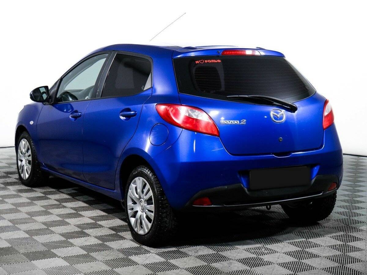 Mazda 2 с пробегом — 2008 год. Фото: #6