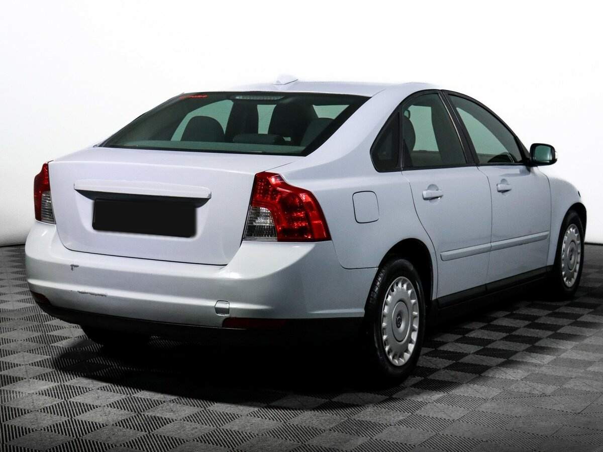 Volvo S40 с пробегом — 2007 год. Фото: #3