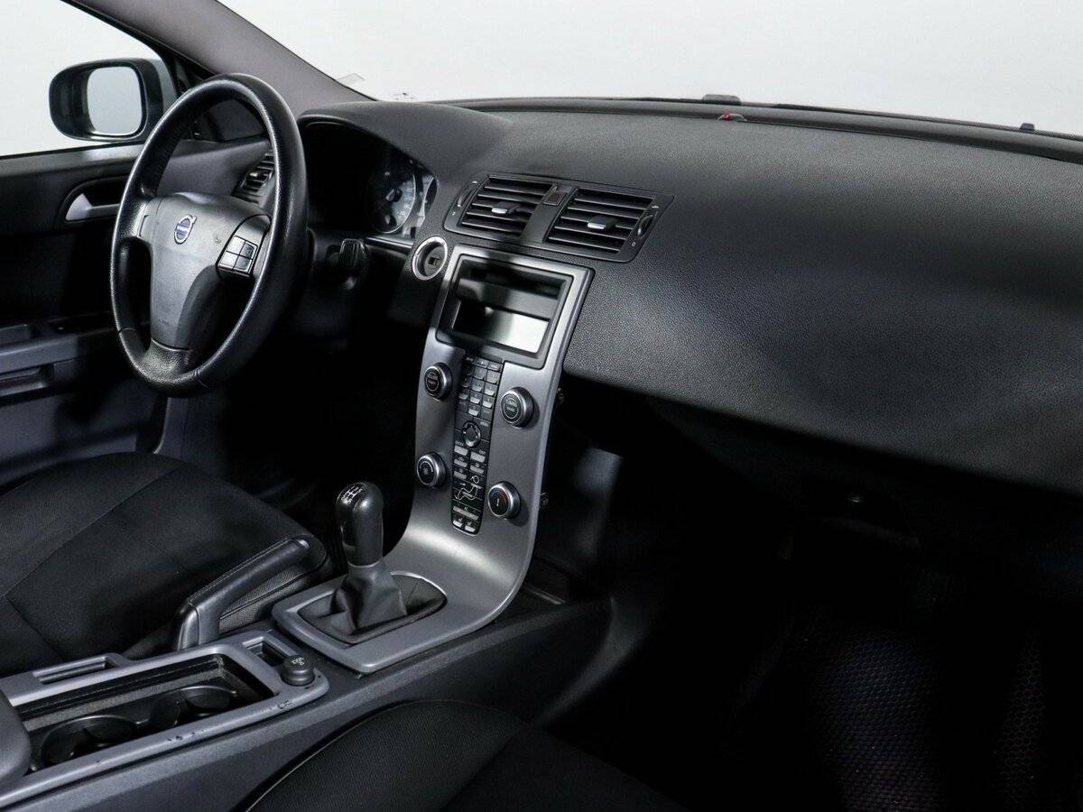 Volvo S40 с пробегом — 2007 год. Фото: #7