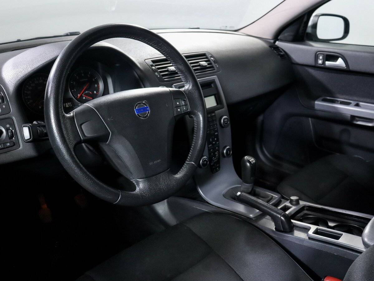 Volvo S40 с пробегом — 2007 год. Фото: #12