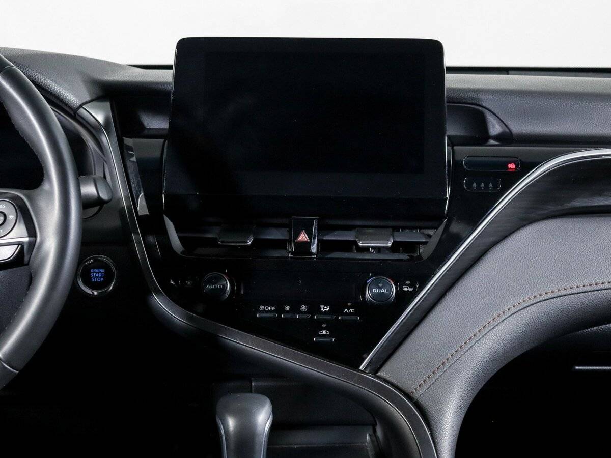 Toyota Camry с пробегом — 2023 год. Фото: #12