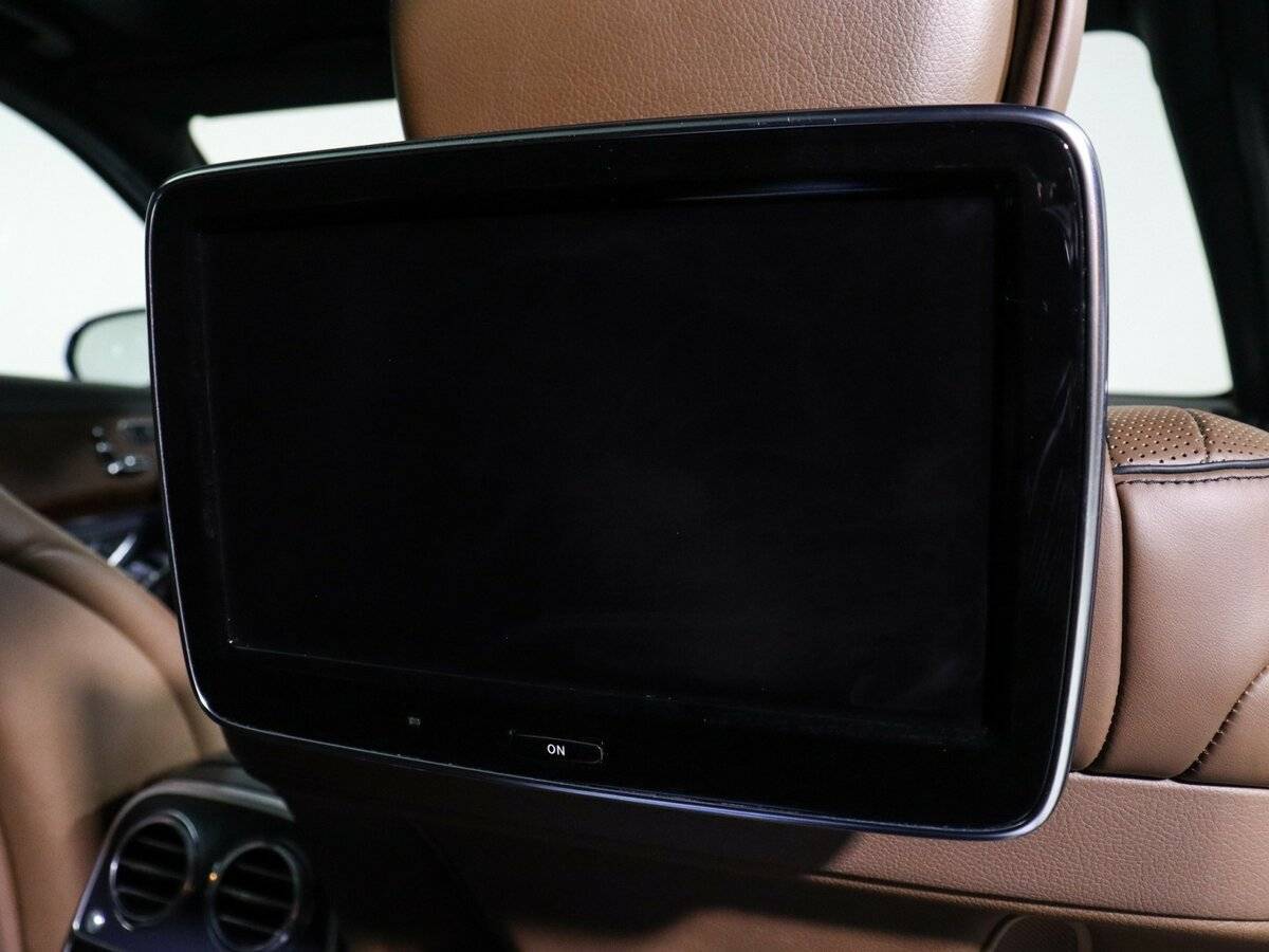 Mercedes-Benz S-Класс с пробегом — 2015 год. Фото: #26