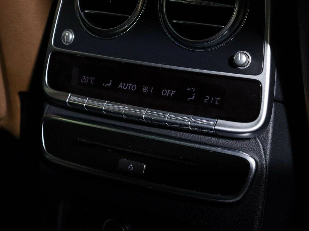 Mercedes-Benz S-Класс с пробегом — 2015 год. Фото: #28