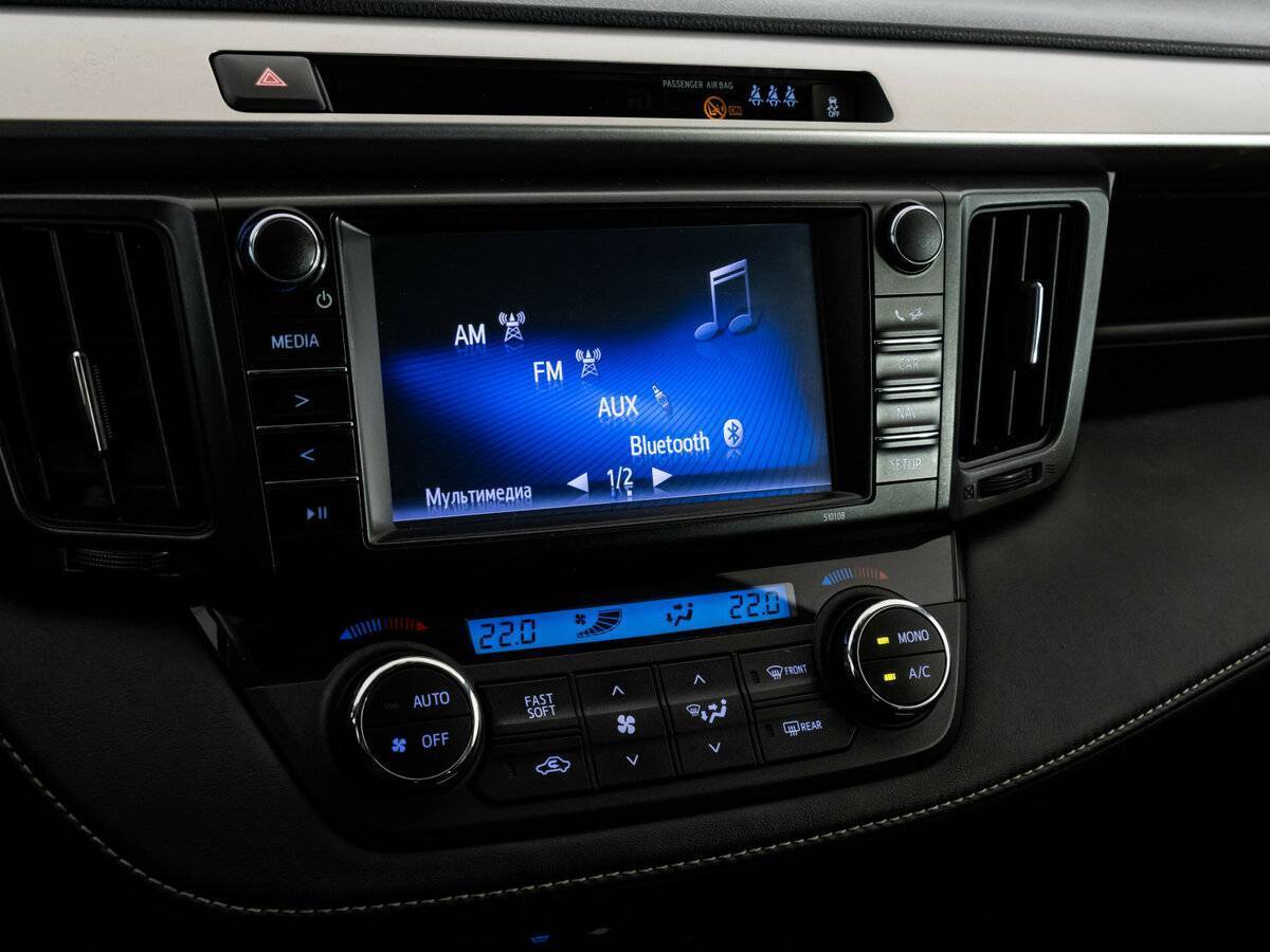 Toyota RAV4 с пробегом — 2017 год. Фото: #11