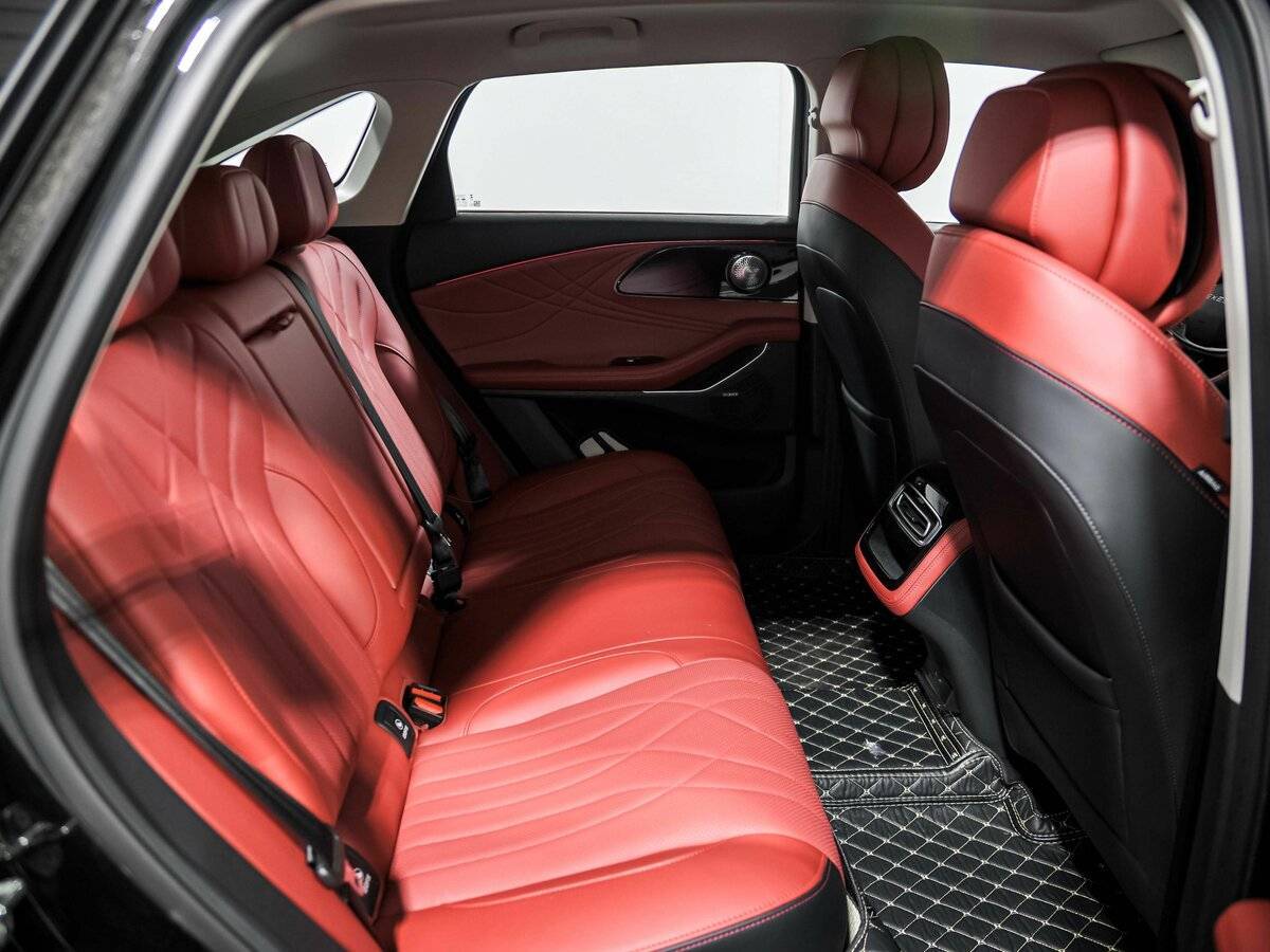 EXEED RX с пробегом — 2023 год. Фото: #18