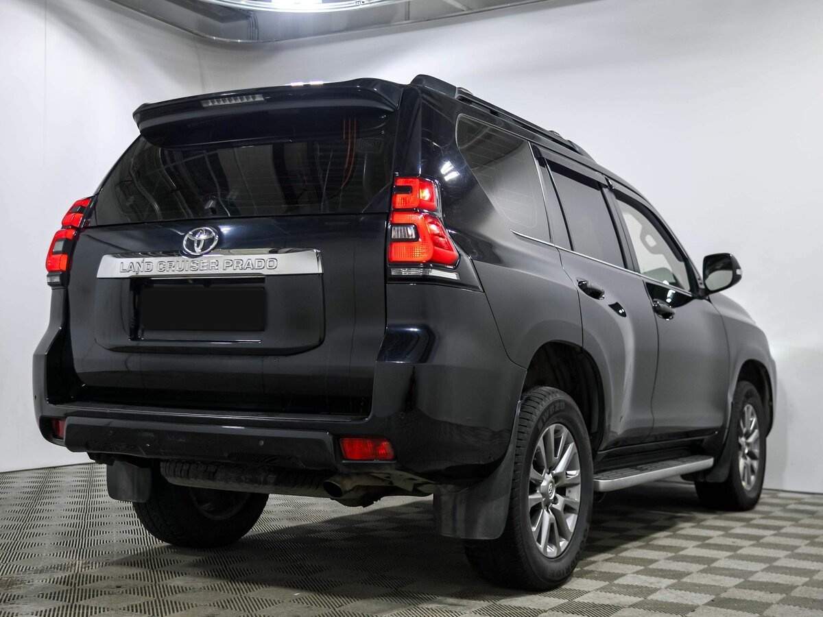 Toyota Land Cruiser Prado с пробегом — 2017 год. Фото: #3