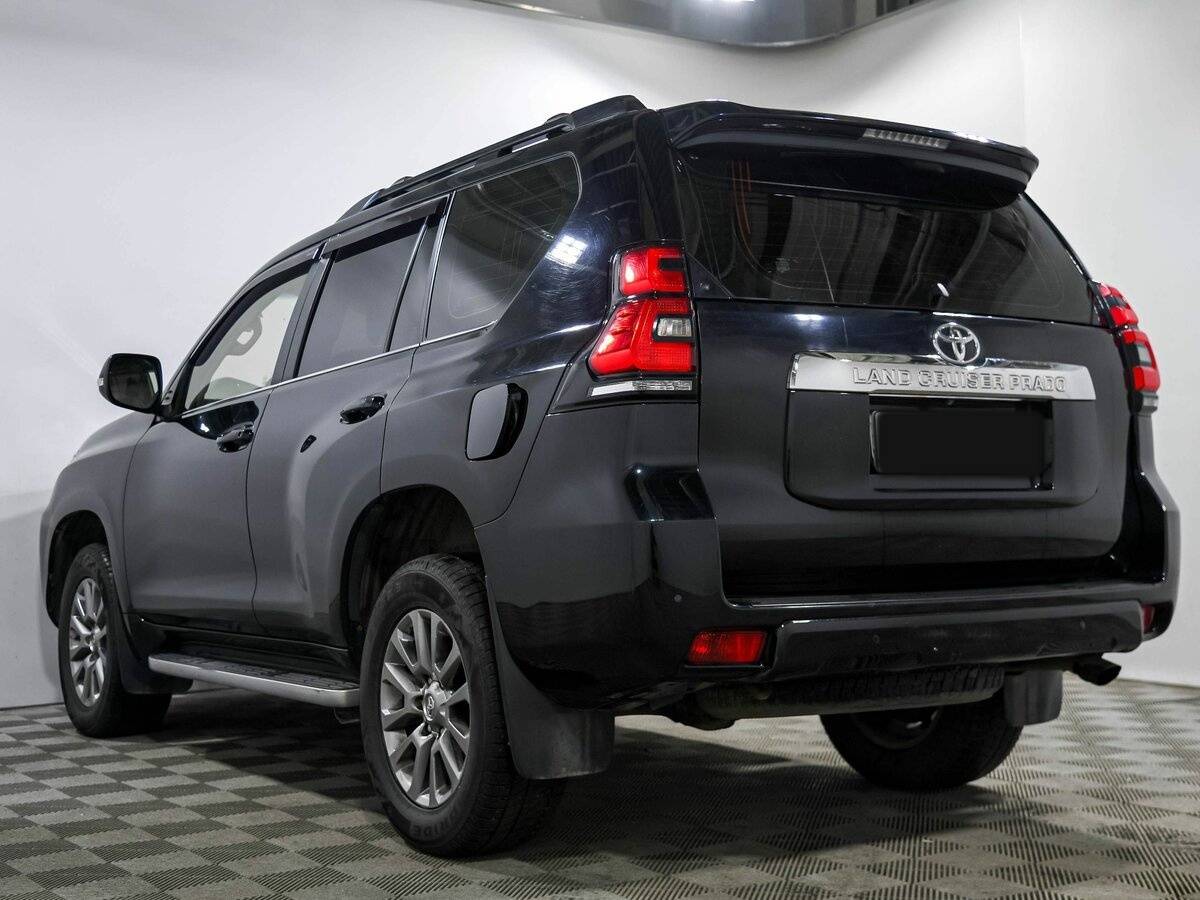 Toyota Land Cruiser Prado с пробегом — 2017 год. Фото: #5