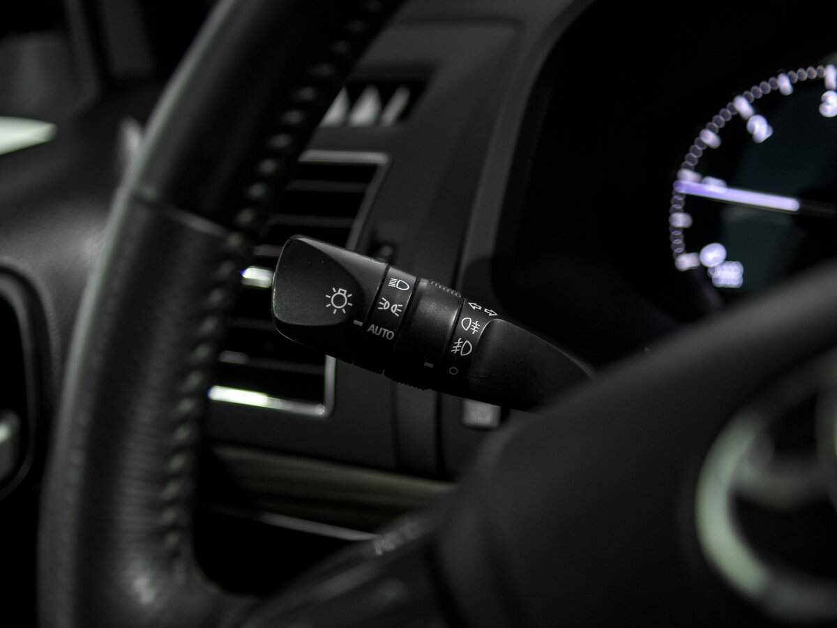 Toyota Land Cruiser Prado с пробегом — 2017 год. Фото: #7