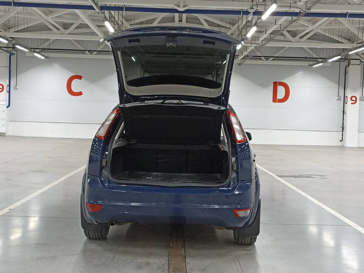 Ford Focus с пробегом — 2011 год. Фото: #9