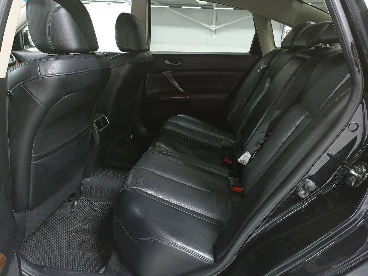 Nissan Teana с пробегом — 2011 год. Фото: #11