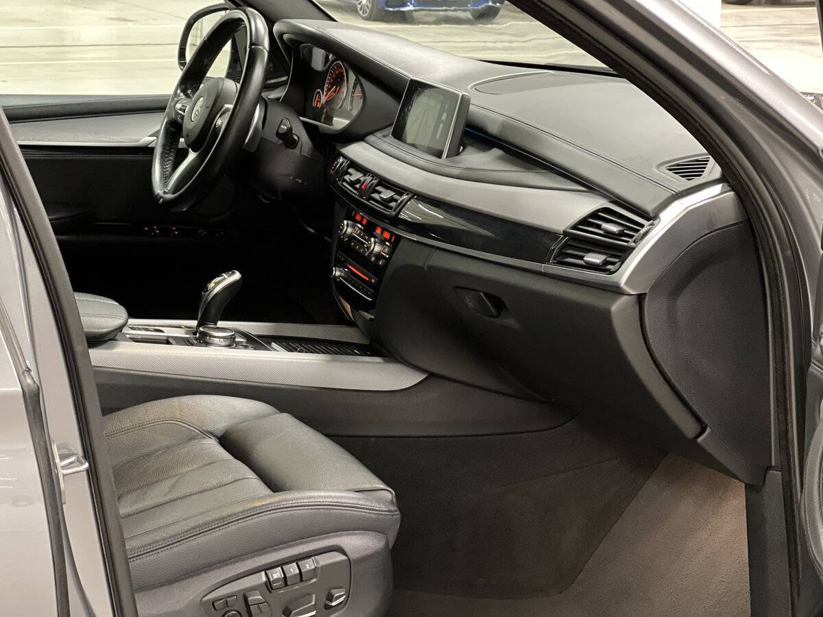 BMW X5 с пробегом — 2015 год. Фото: #10