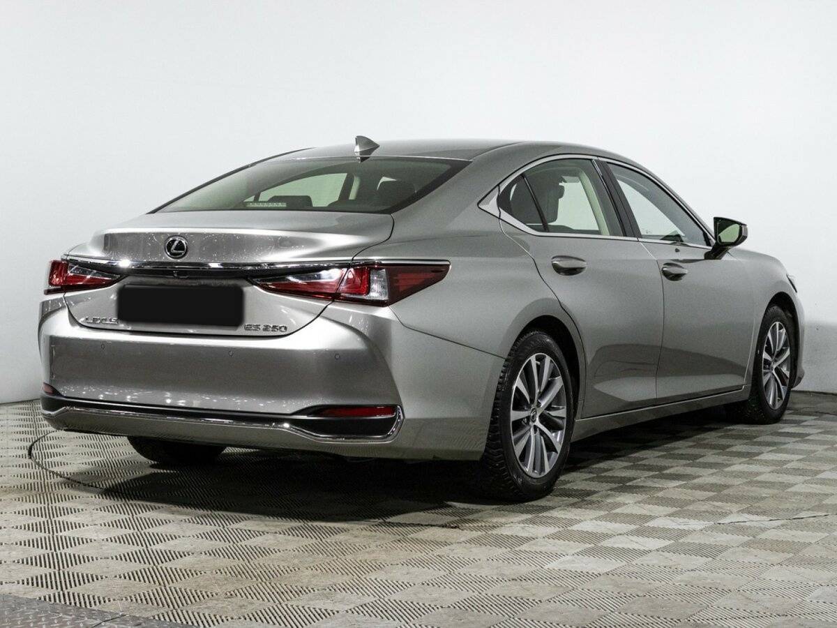 Lexus ES с пробегом — 2018 год. Фото: #3