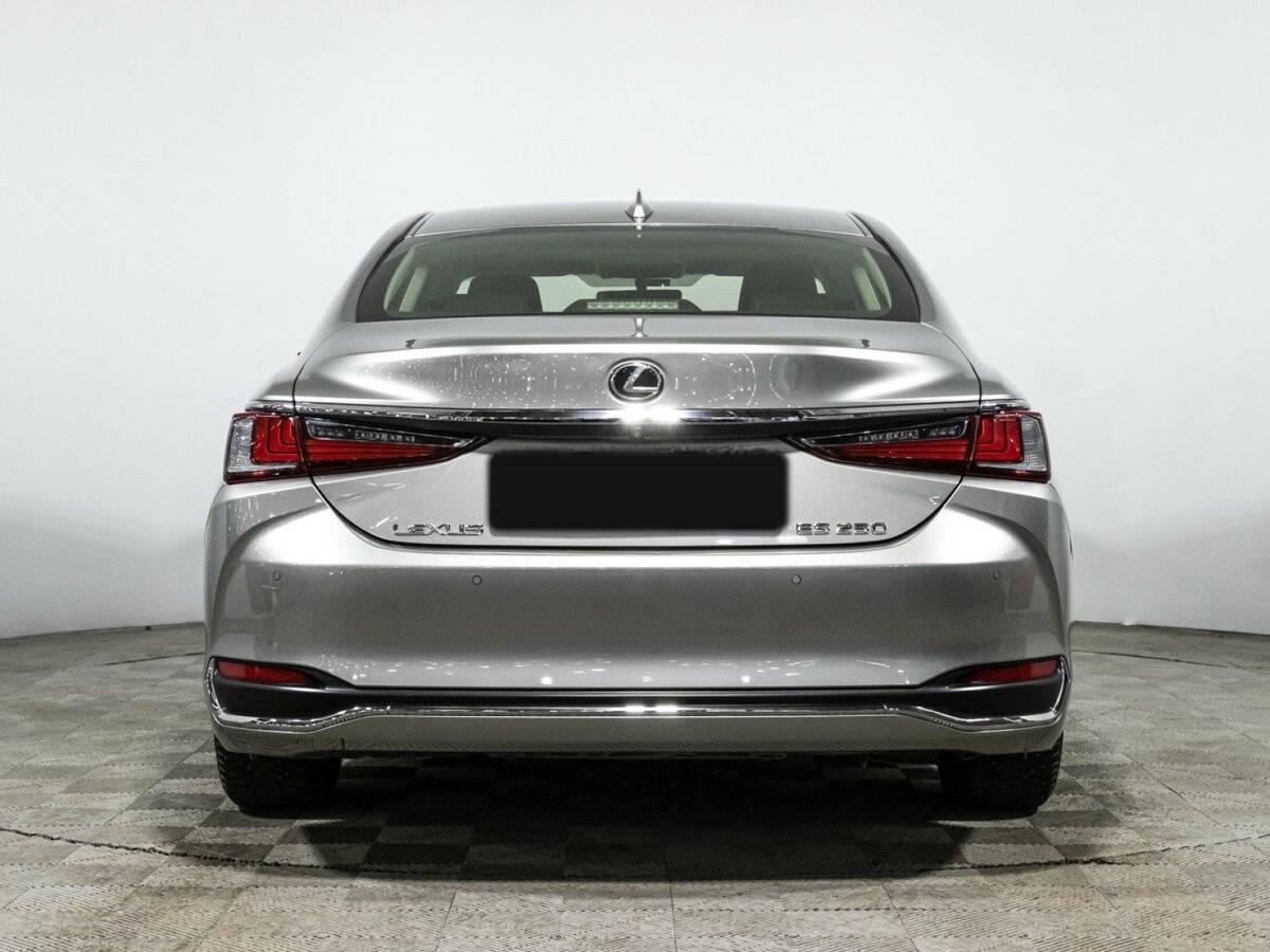 Lexus ES с пробегом — 2018 год. Фото: #4