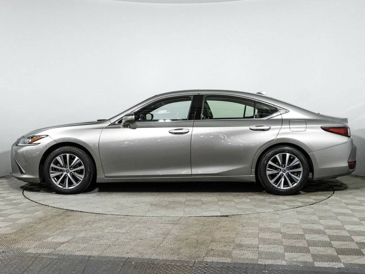 Lexus ES с пробегом — 2018 год. Фото: #6