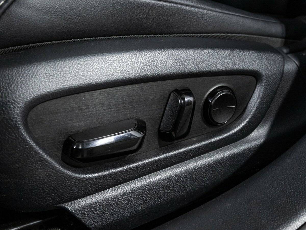 Lexus ES с пробегом — 2018 год. Фото: #14