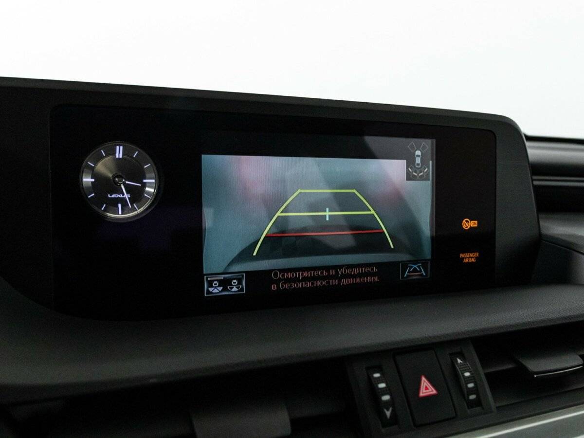 Lexus ES с пробегом — 2018 год. Фото: #16