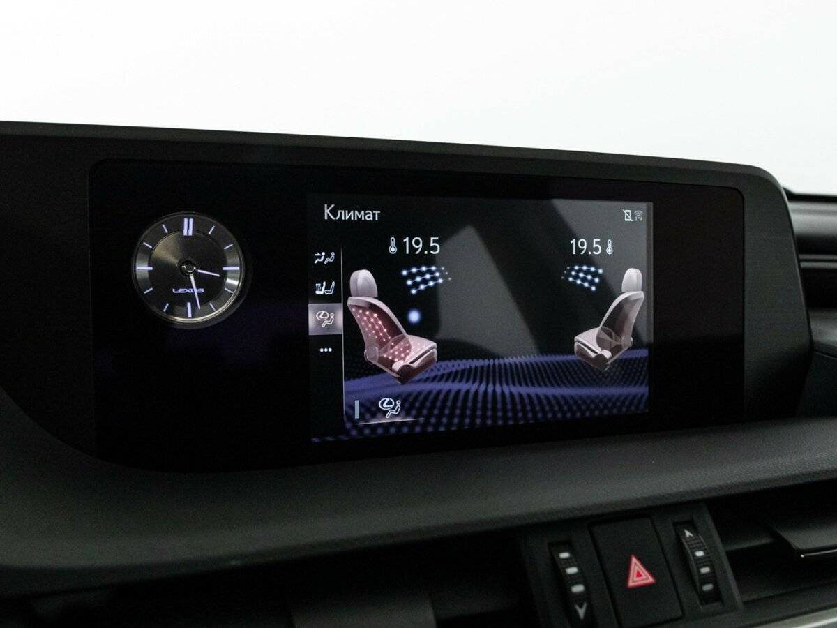 Lexus ES с пробегом — 2018 год. Фото: #21