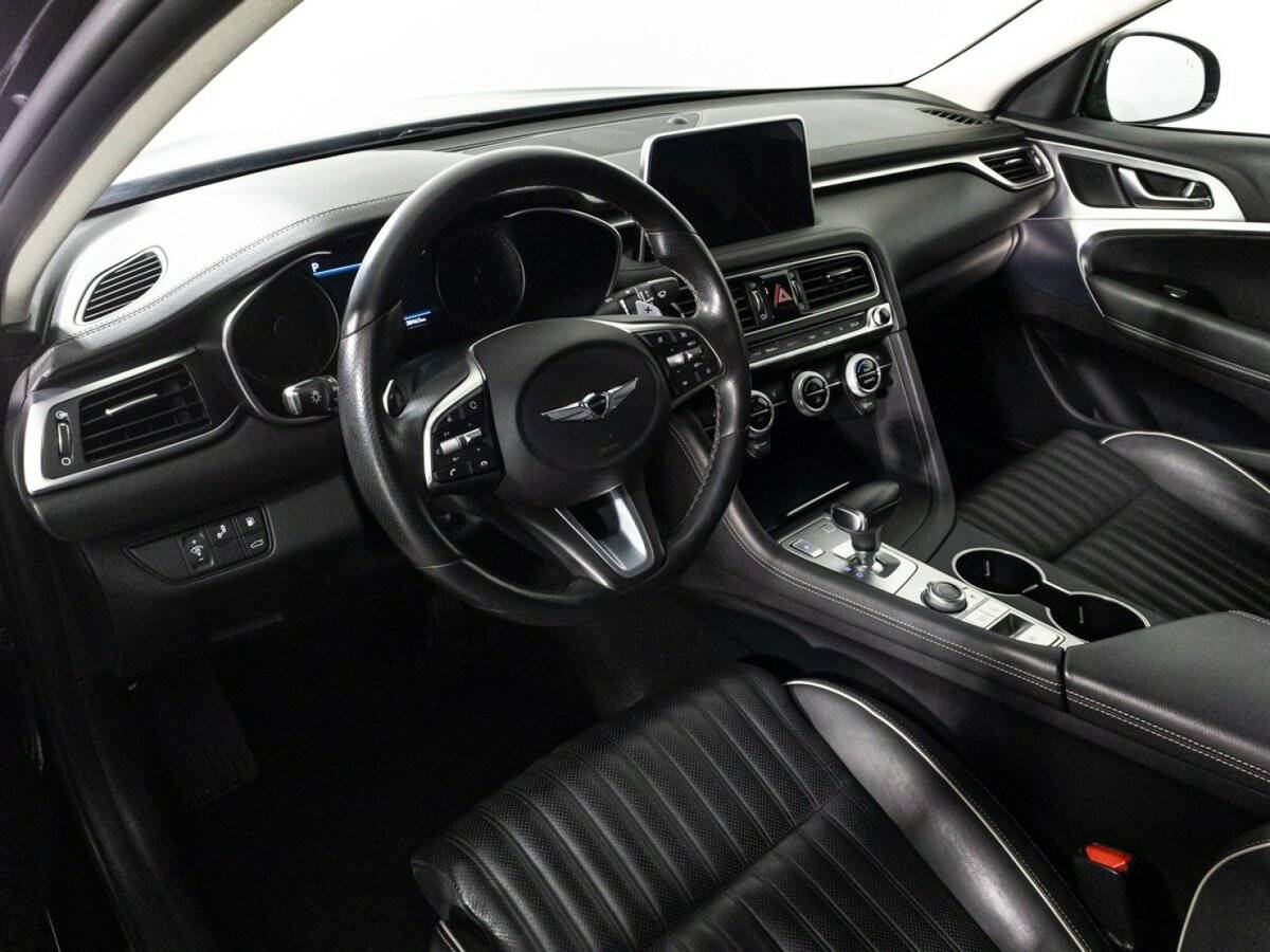 Genesis G70 с пробегом — 2018 год. Фото: #10