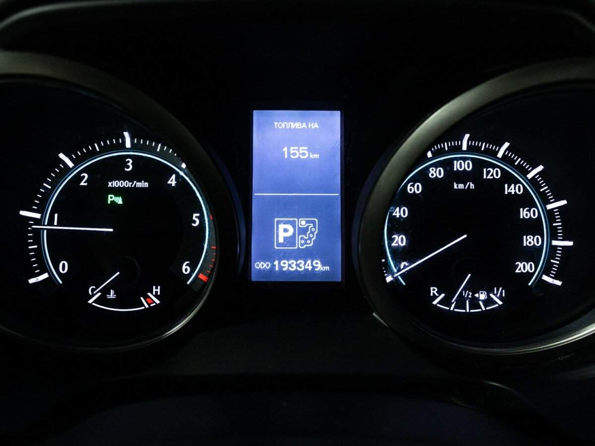 Toyota Land Cruiser Prado с пробегом — 2011 год. Фото: #11