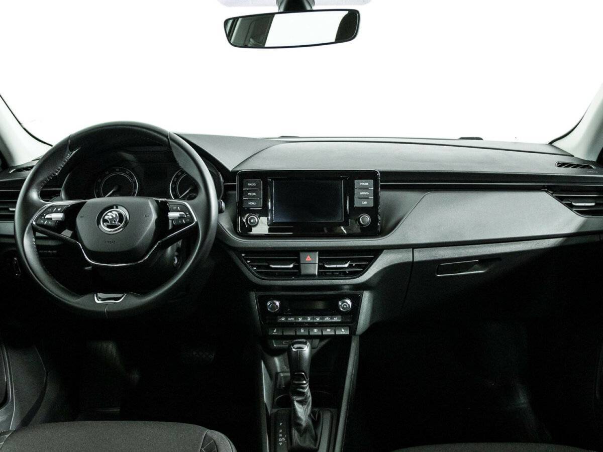 Skoda Rapid с пробегом — 2022 год. Фото: #12