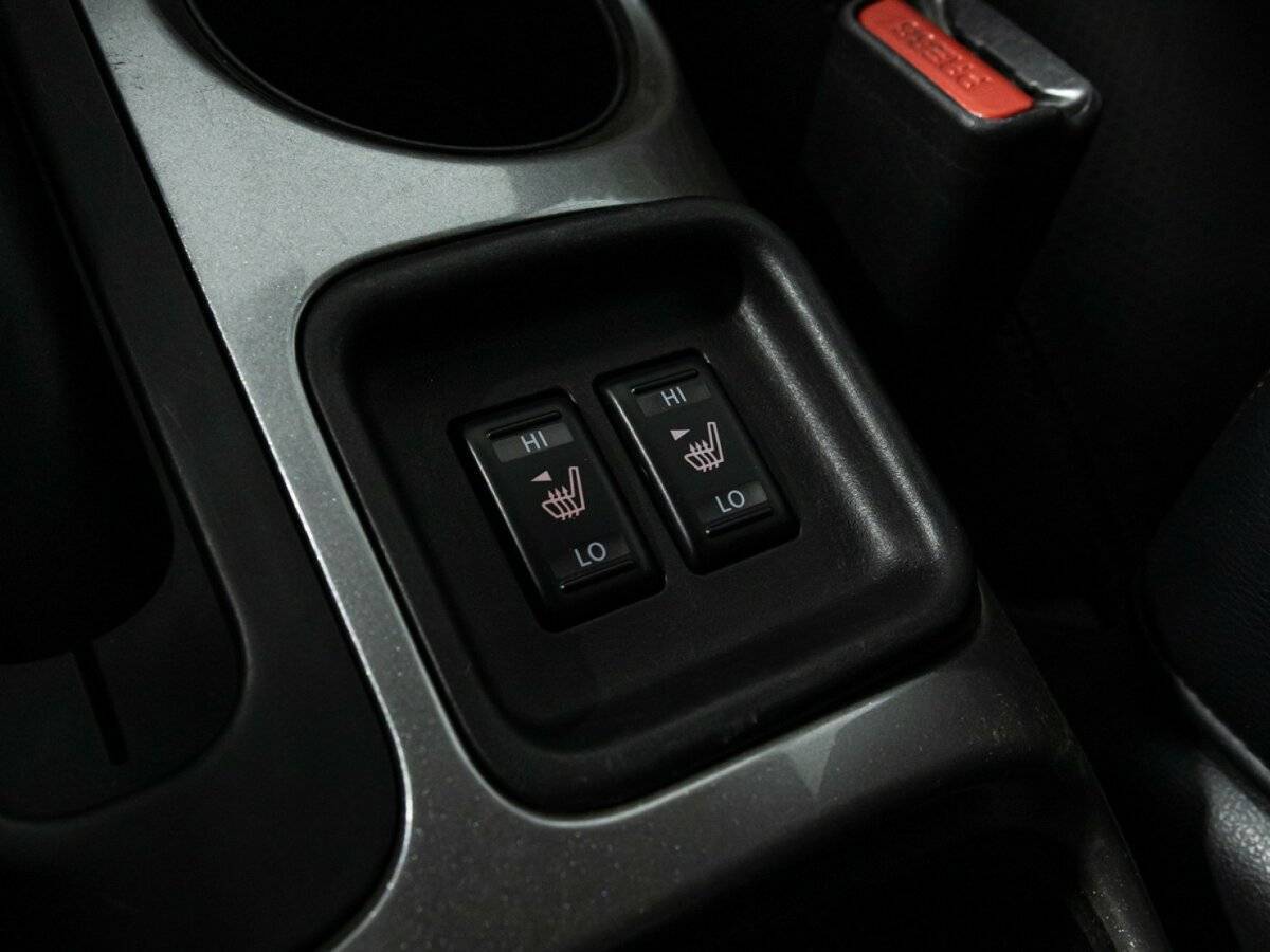 Nissan Juke с пробегом — 2011 год. Фото: #17