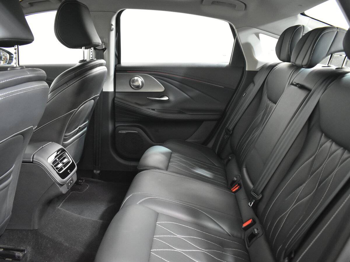 Chery Arrizo 8 с пробегом — 2023 год. Фото: #14