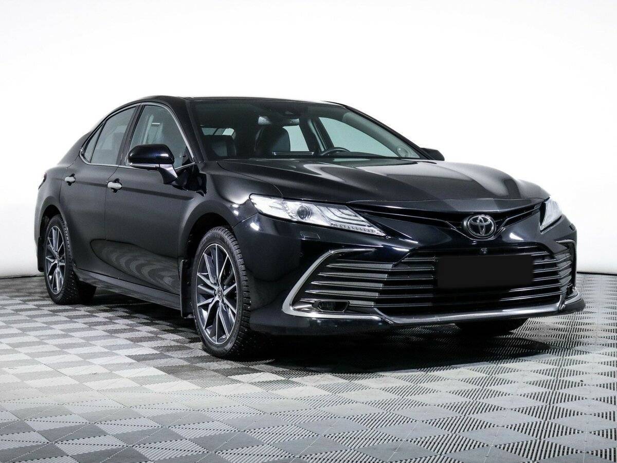 Toyota Camry с пробегом — 2021 год. Фото: #2