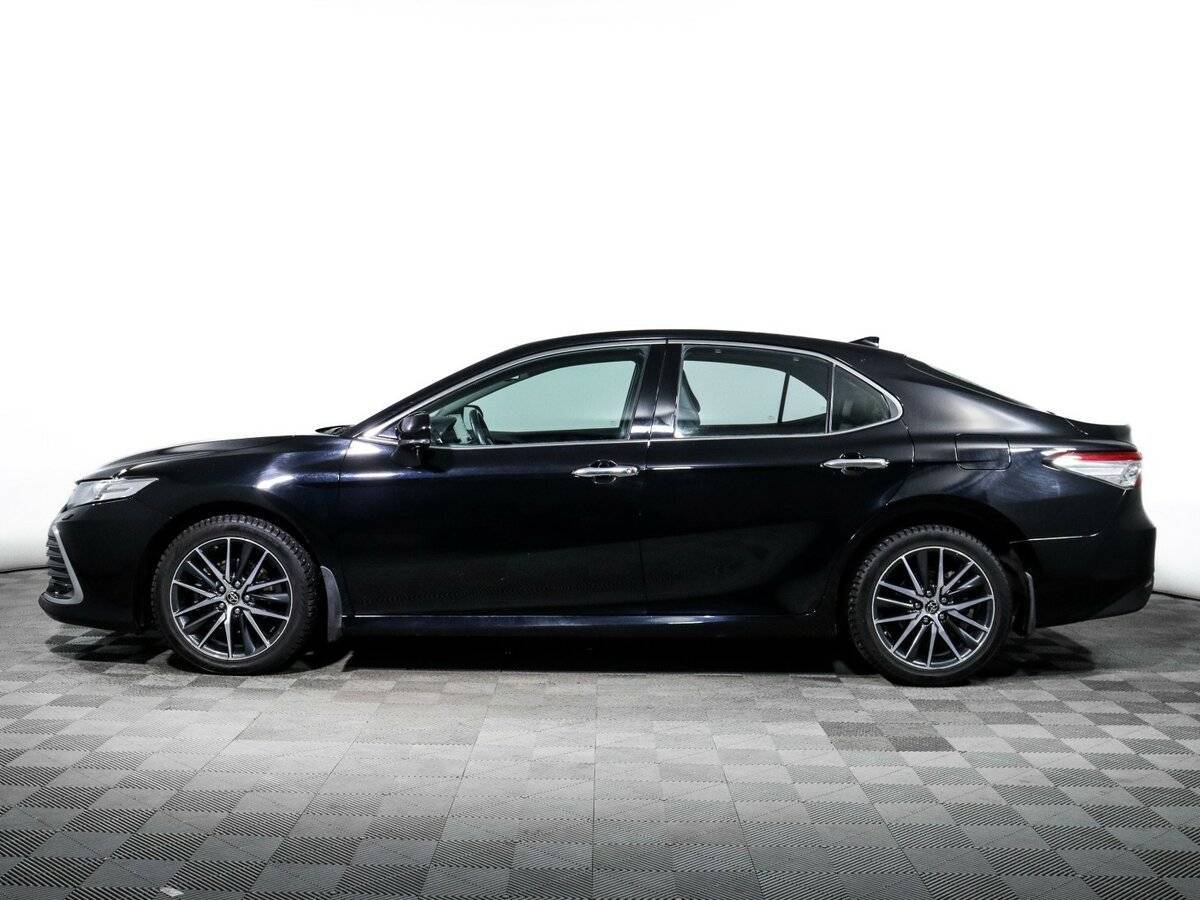 Toyota Camry с пробегом — 2021 год. Фото: #4