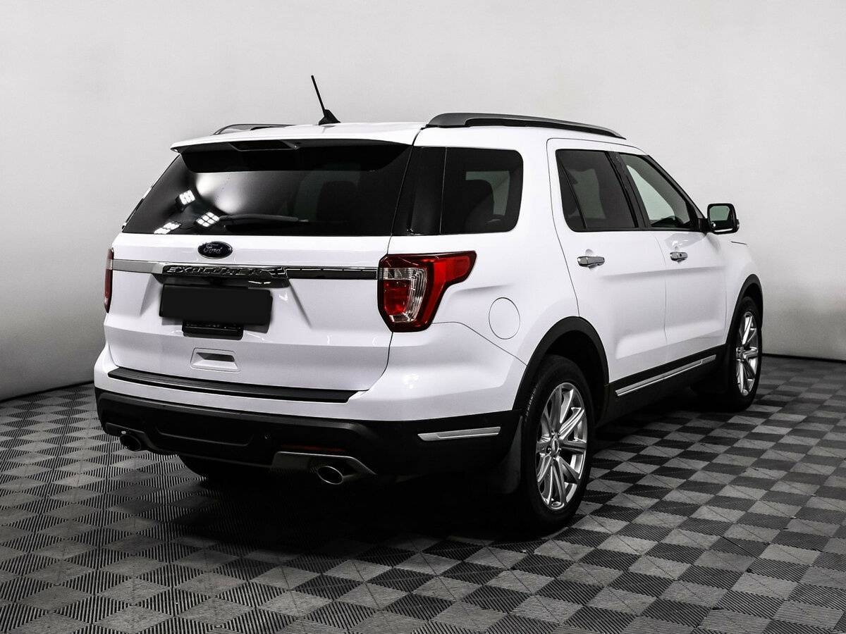 Ford Explorer с пробегом — 2019 год. Фото: #4