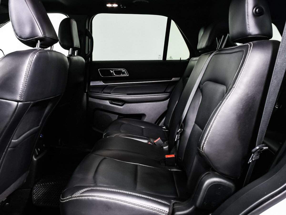 Ford Explorer с пробегом — 2019 год. Фото: #10