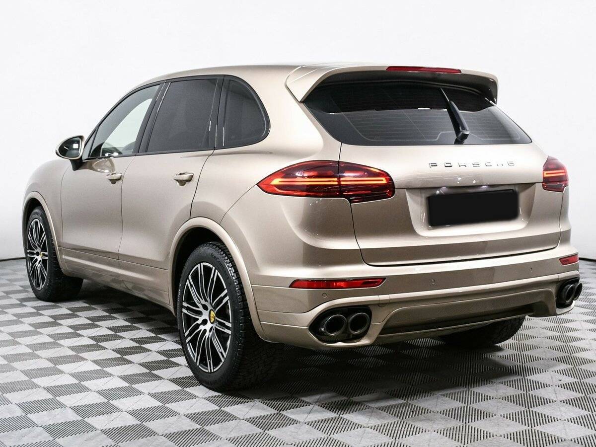 Porsche Cayenne с пробегом — 2015 год. Фото: #6