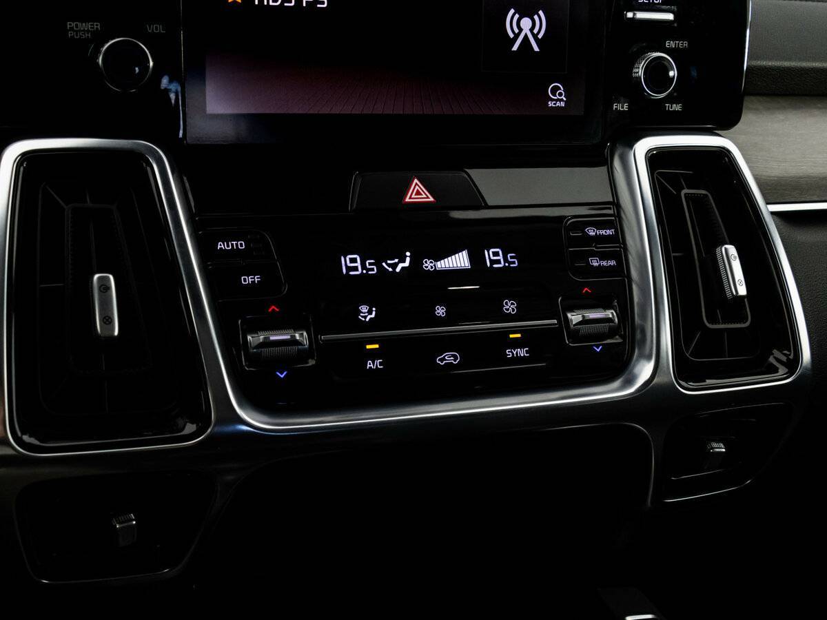 Kia Sorento с пробегом — 2021 год. Фото: #13